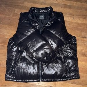 Crew neck gap puffer jacket (never worn)